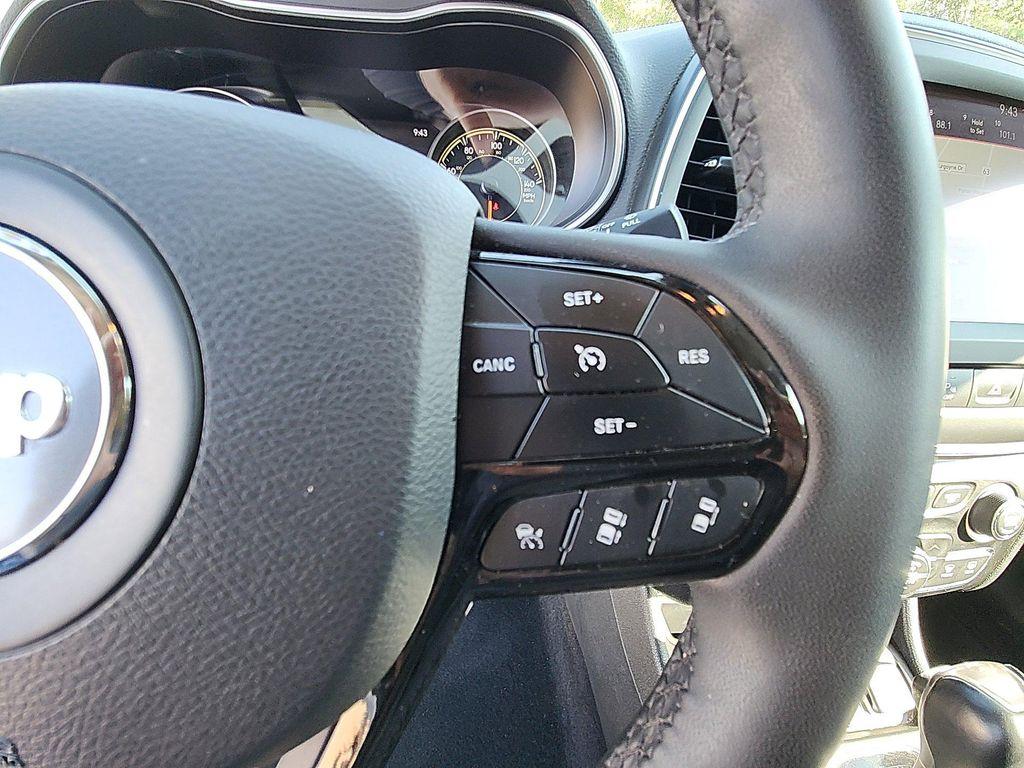 used 2023 Jeep Cherokee car, priced at $20,633