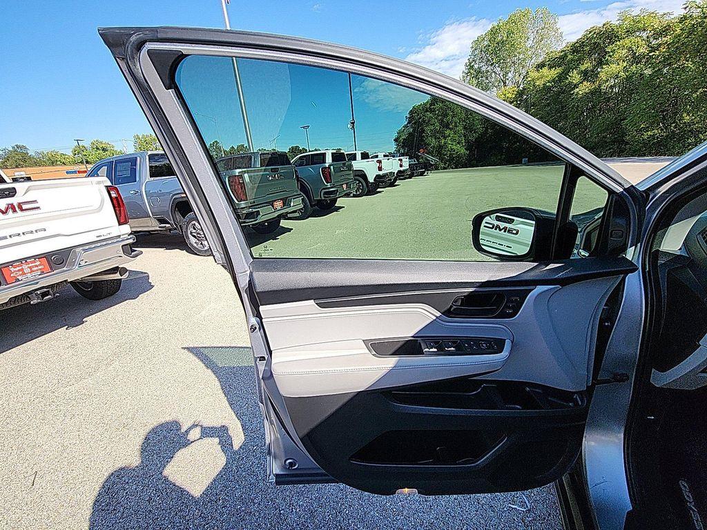used 2022 Honda Odyssey car, priced at $24,504