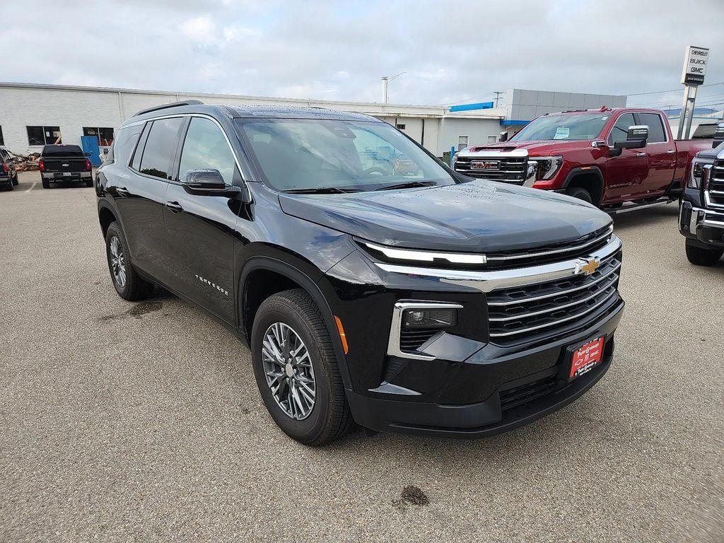 new 2025 Chevrolet Traverse car, priced at $39,956