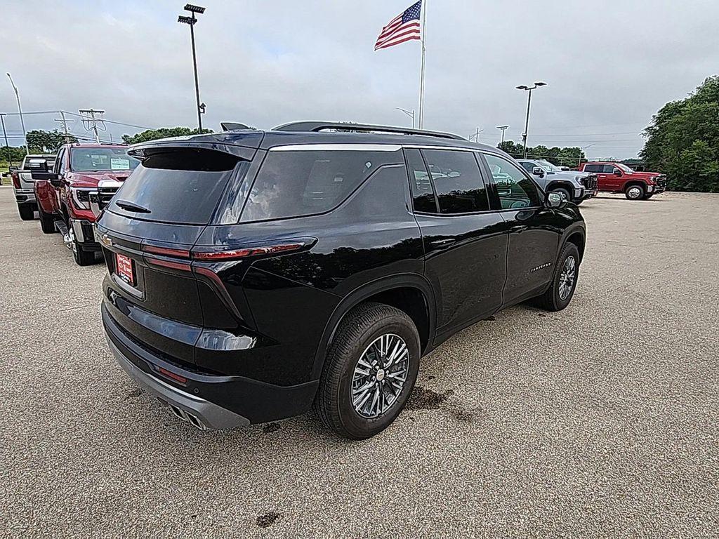 new 2025 Chevrolet Traverse car, priced at $39,956
