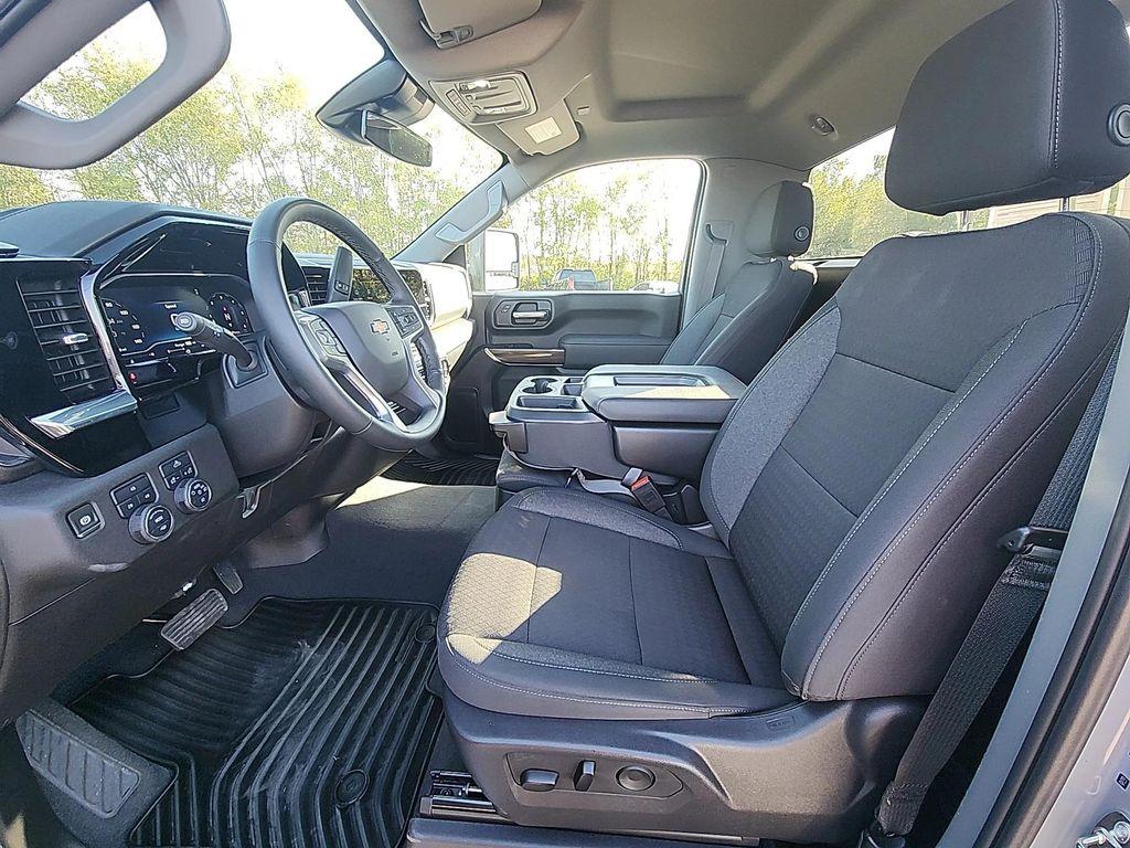 used 2024 Chevrolet Silverado 3500 car, priced at $50,771