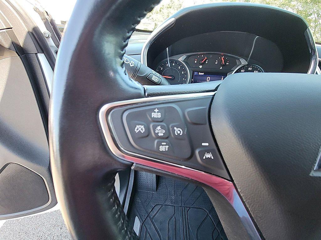 used 2021 Chevrolet Equinox car, priced at $18,895
