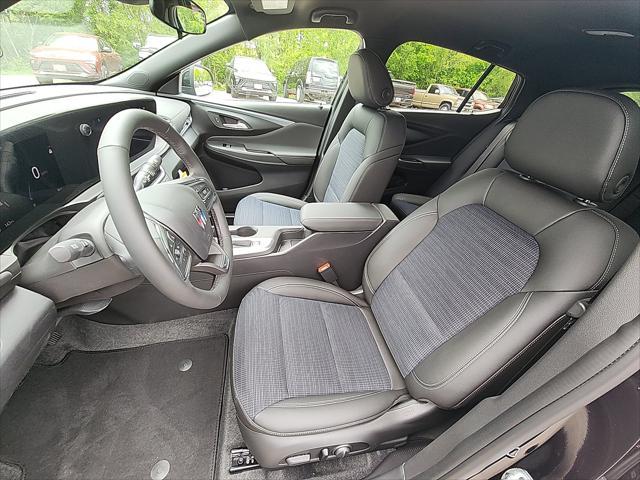 new 2025 Buick Envista car, priced at $26,830