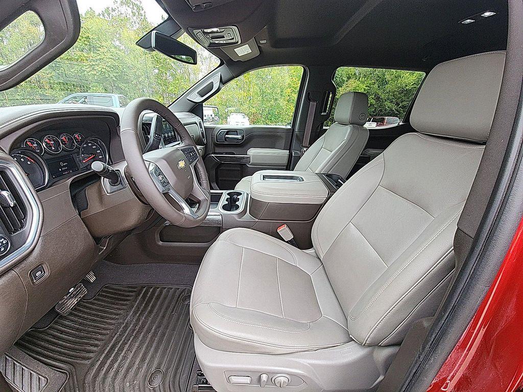 used 2022 Chevrolet Silverado 1500 car, priced at $33,713