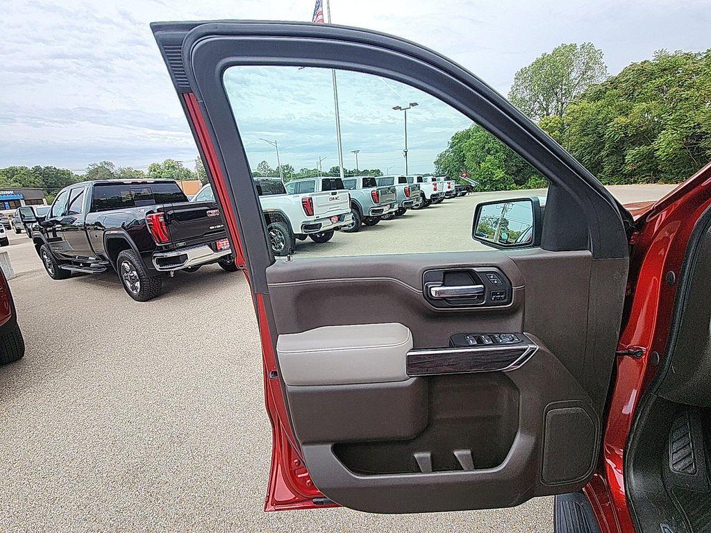 used 2022 Chevrolet Silverado 1500 car, priced at $33,713