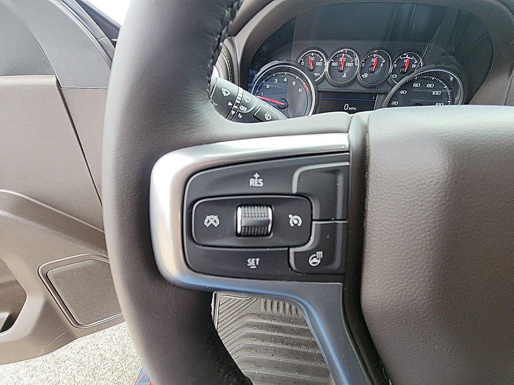 used 2022 Chevrolet Silverado 1500 car, priced at $33,713
