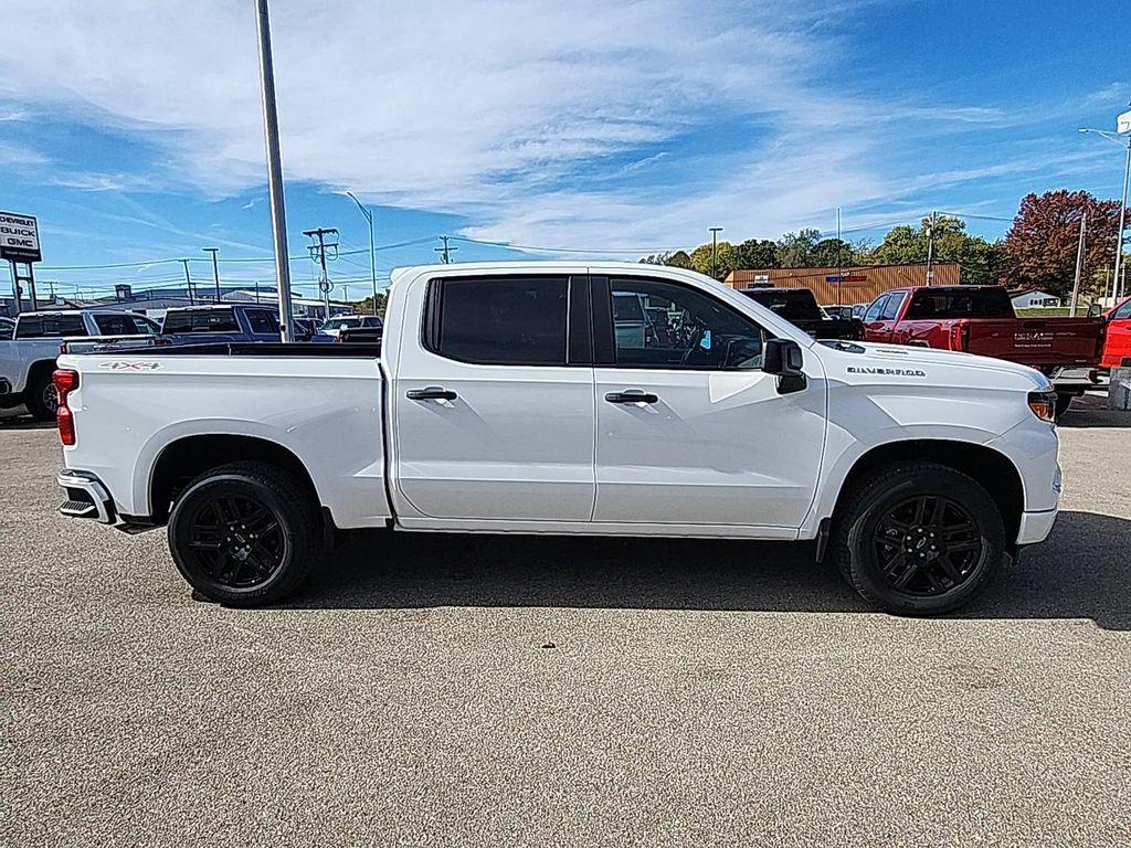 new 2026 Chevrolet Silverado 1500 car, priced at $42,174