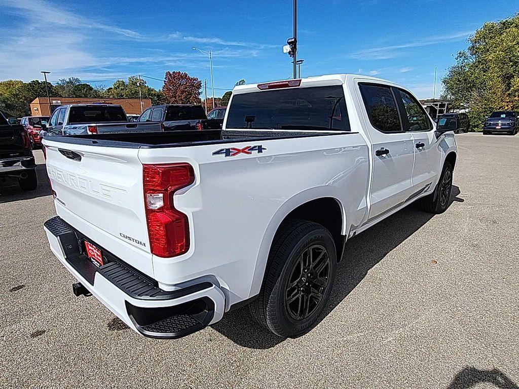 new 2026 Chevrolet Silverado 1500 car, priced at $42,174