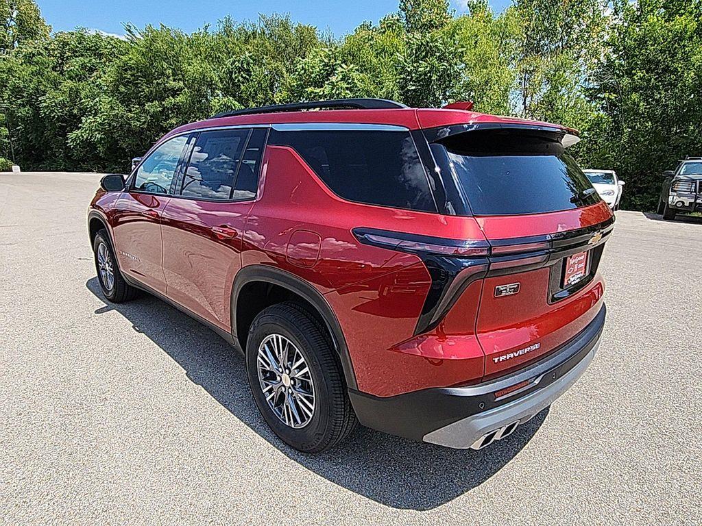 new 2026 Chevrolet Traverse car, priced at $43,025