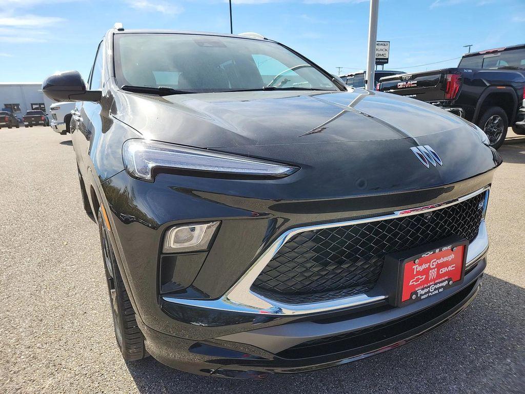 used 2024 Buick Encore GX car, priced at $20,979