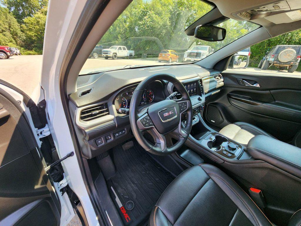 used 2023 GMC Acadia car, priced at $31,892