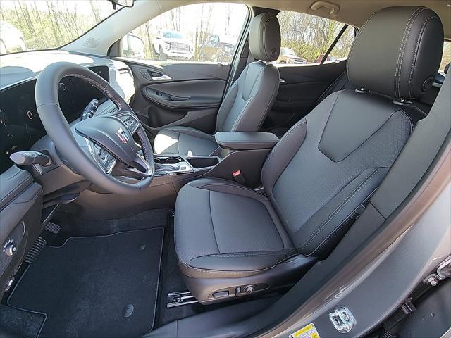 new 2025 Buick Encore GX car, priced at $25,725