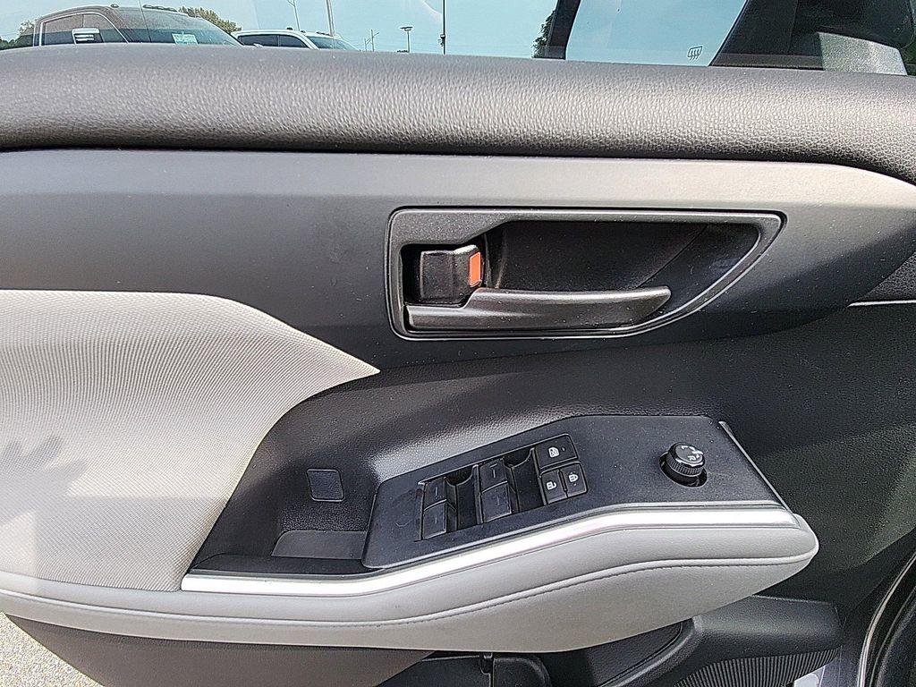 used 2023 Toyota Highlander car, priced at $35,845