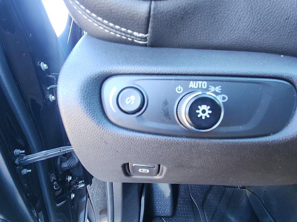 used 2023 Chevrolet Blazer car, priced at $26,980