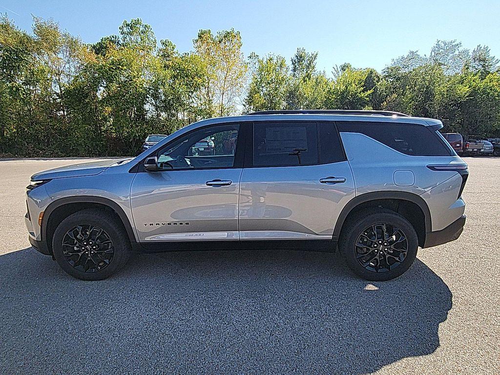new 2026 Chevrolet Traverse car, priced at $43,437