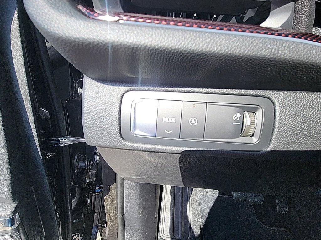 new 2026 Chevrolet Traverse car, priced at $57,050