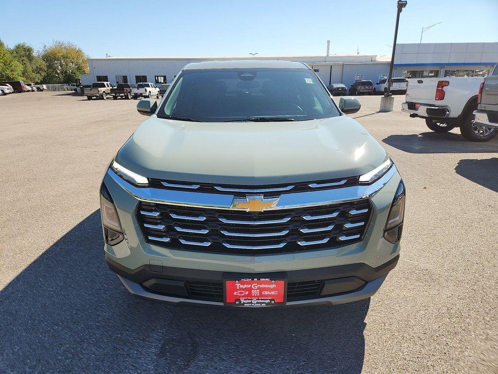 new 2026 Chevrolet Equinox car, priced at $28,545