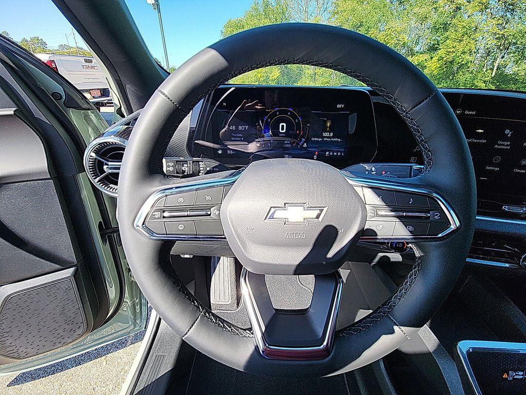 new 2026 Chevrolet Equinox car, priced at $28,545