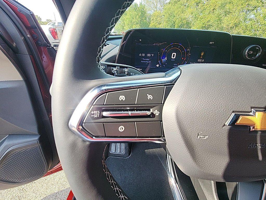 new 2026 Chevrolet Traverse car, priced at $43,676