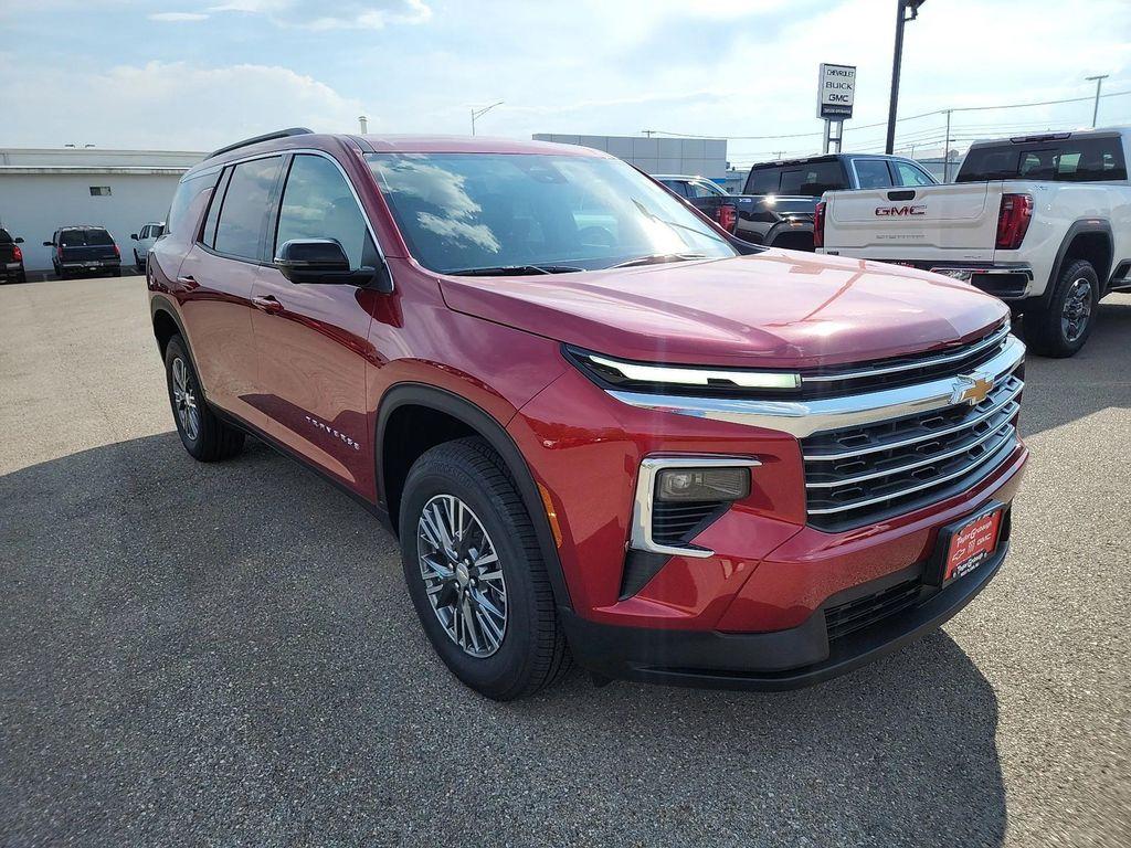 new 2026 Chevrolet Traverse car, priced at $43,676