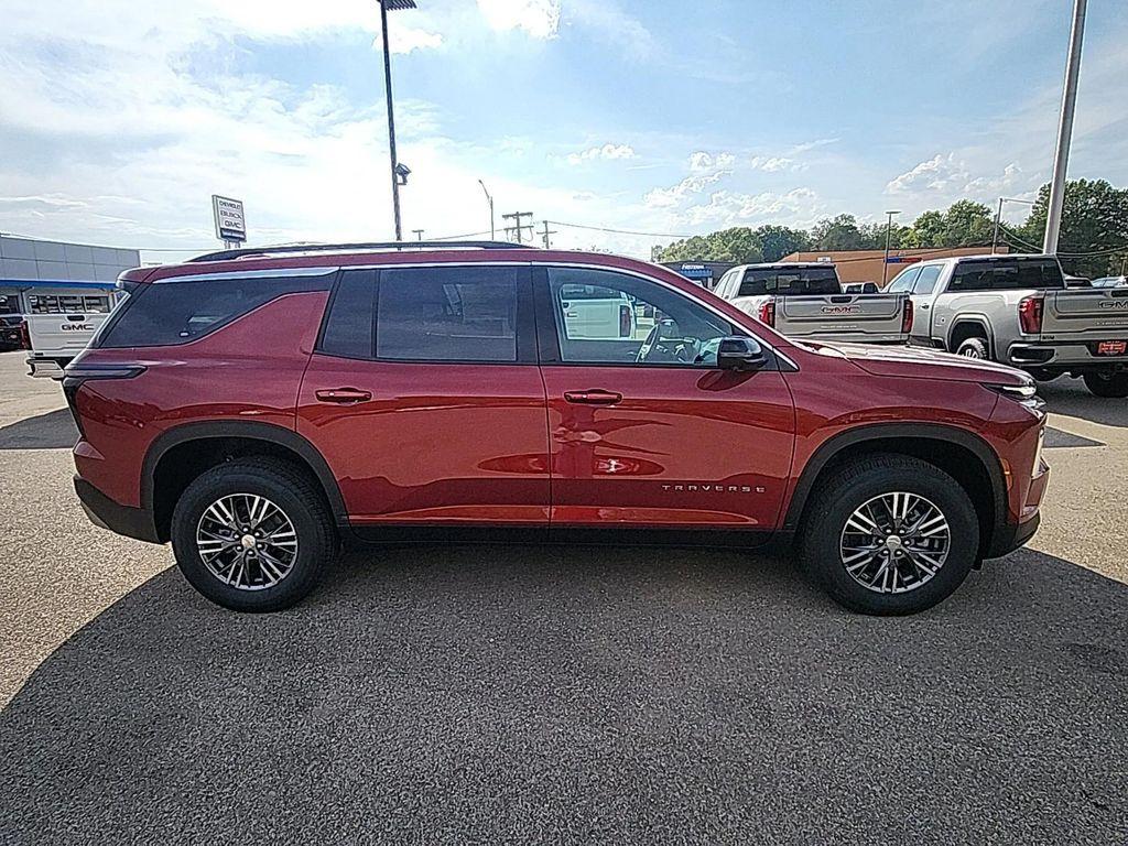 new 2026 Chevrolet Traverse car, priced at $43,676