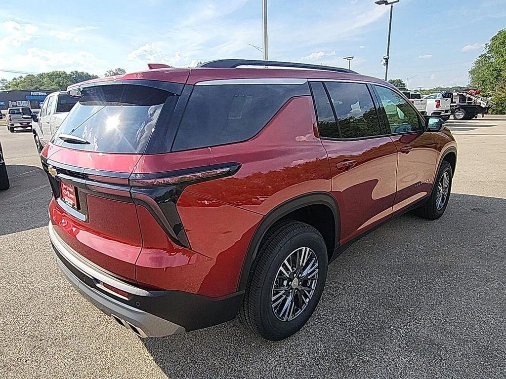 new 2026 Chevrolet Traverse car, priced at $43,676