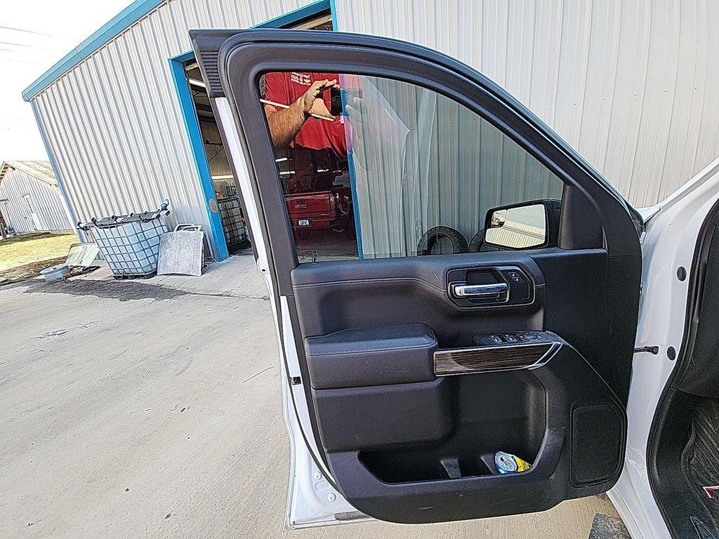 used 2021 Chevrolet Silverado 1500 car, priced at $33,980