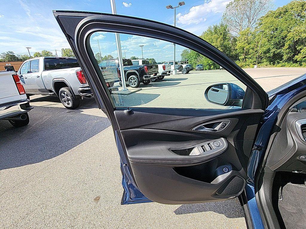 new 2026 Buick Encore GX car, priced at $27,150
