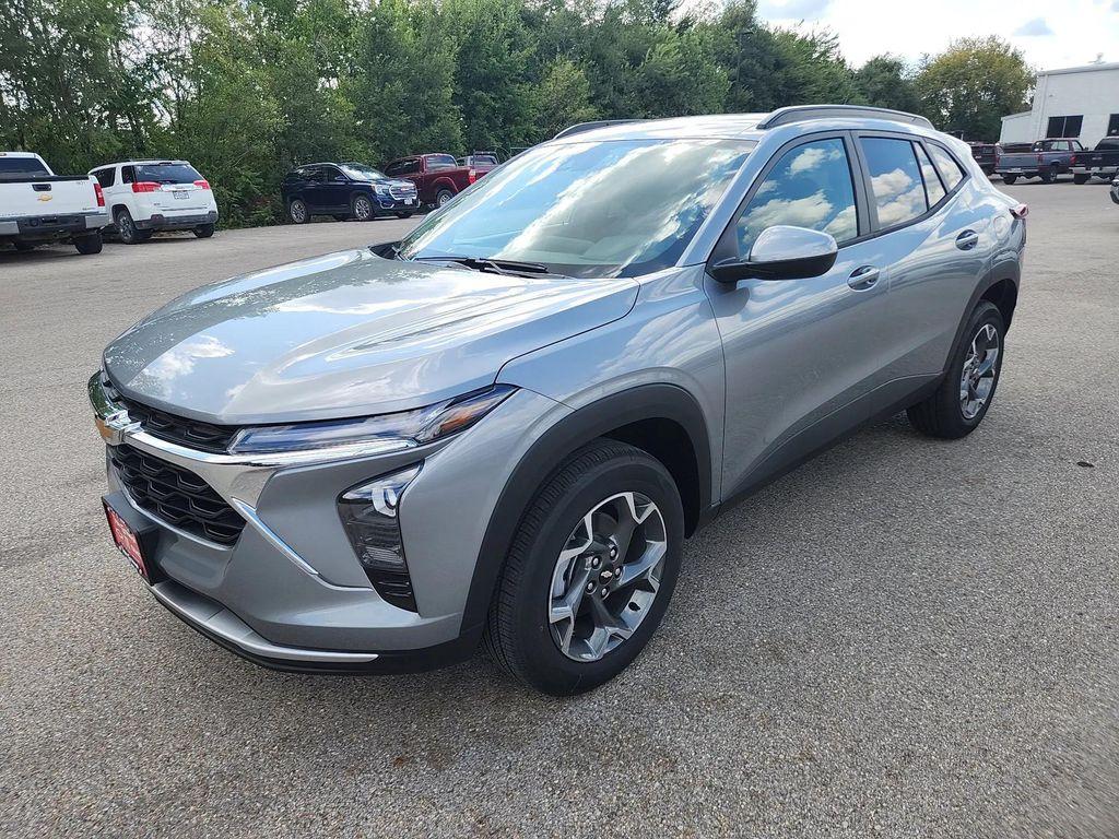 new 2025 Chevrolet Trax car, priced at $22,920