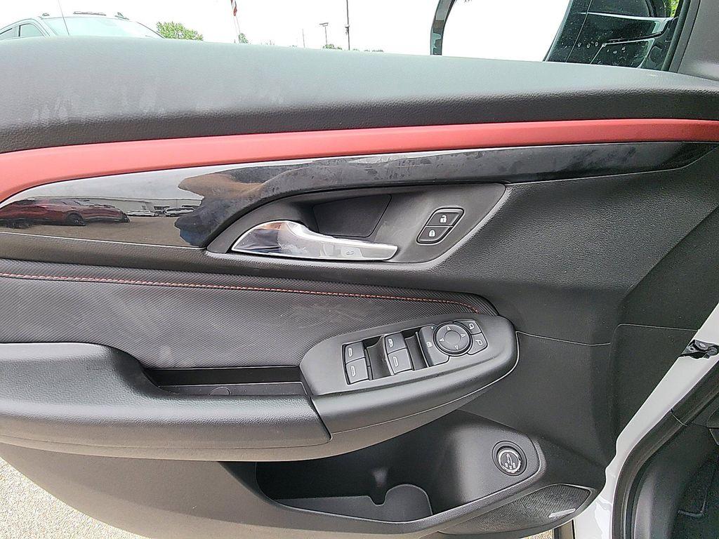 new 2025 Chevrolet TrailBlazer car, priced at $28,325