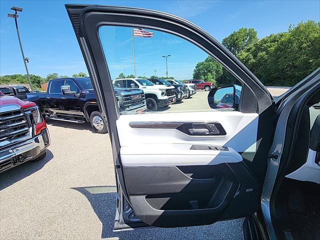 new 2025 Chevrolet Tahoe car, priced at $76,024