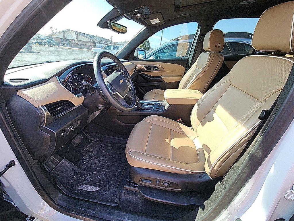 used 2023 Chevrolet Traverse car, priced at $37,980