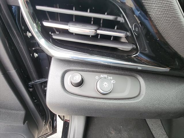 new 2025 Buick Envista car, priced at $28,645