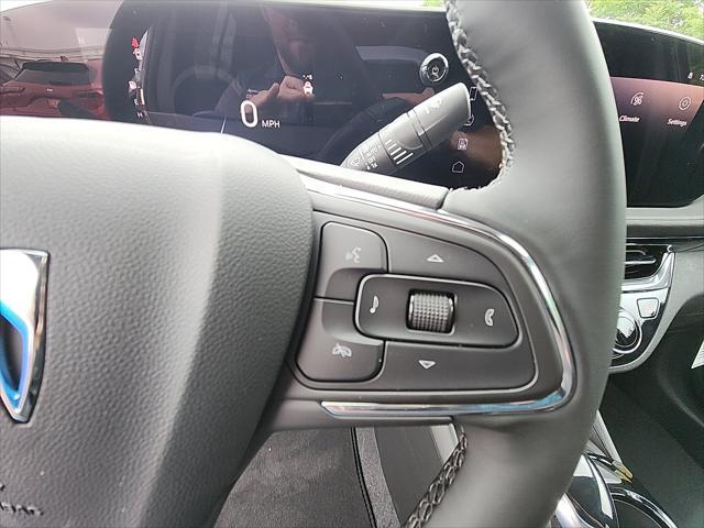 new 2025 Buick Envista car, priced at $28,645