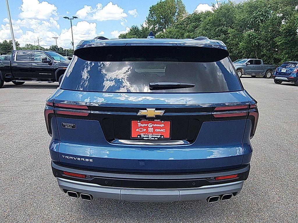 new 2025 Chevrolet Traverse car, priced at $42,844