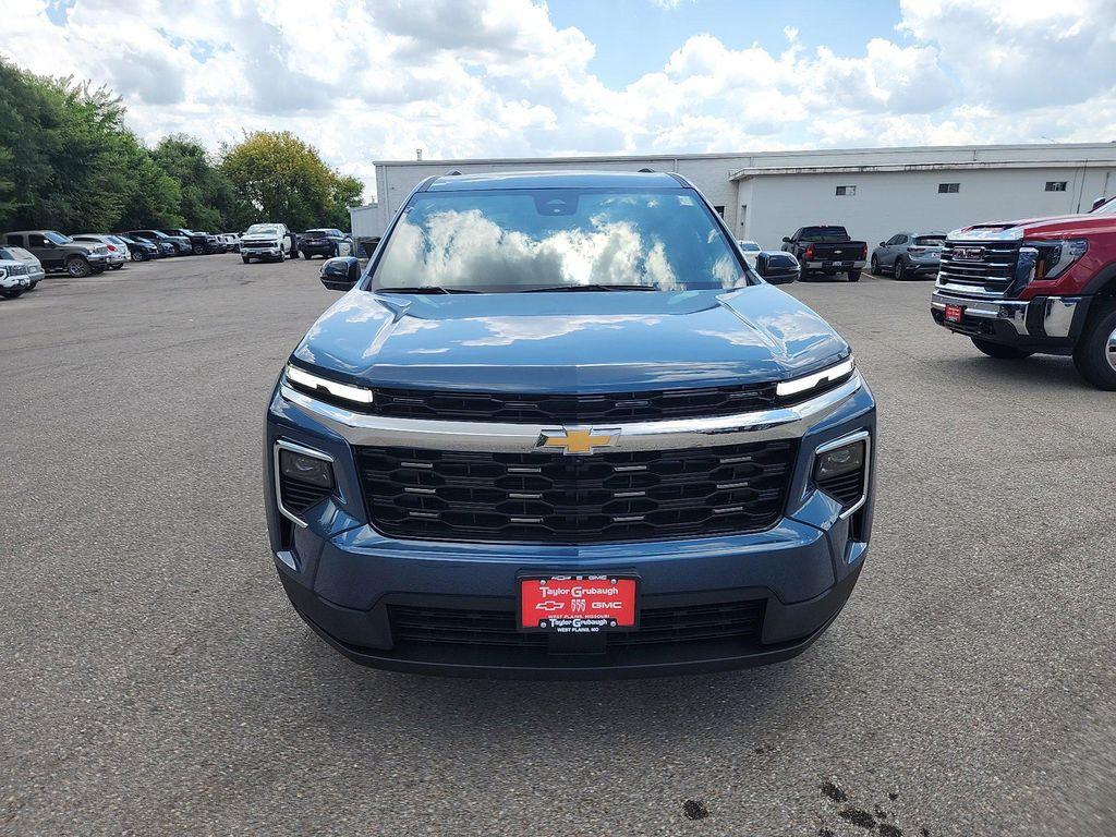 new 2025 Chevrolet Traverse car, priced at $42,844