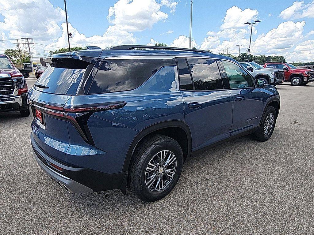 new 2025 Chevrolet Traverse car, priced at $42,844