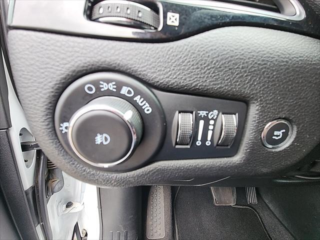 used 2023 Jeep Cherokee car, priced at $22,849