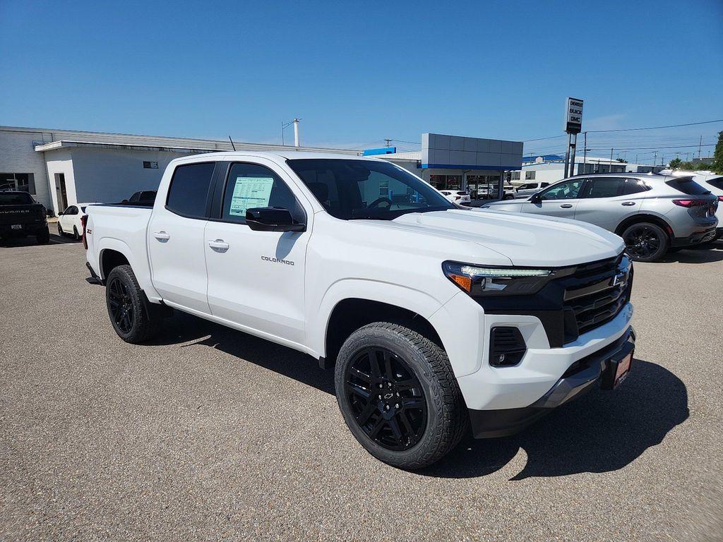 new 2025 Chevrolet Colorado car, priced at $45,442