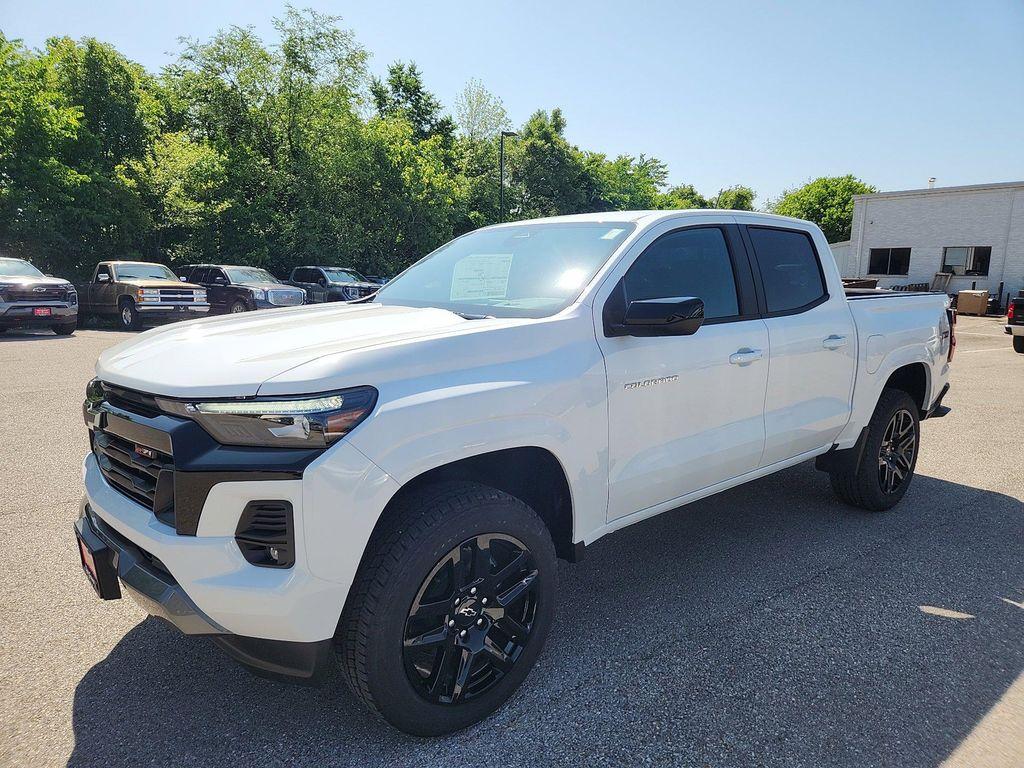 new 2025 Chevrolet Colorado car, priced at $45,442