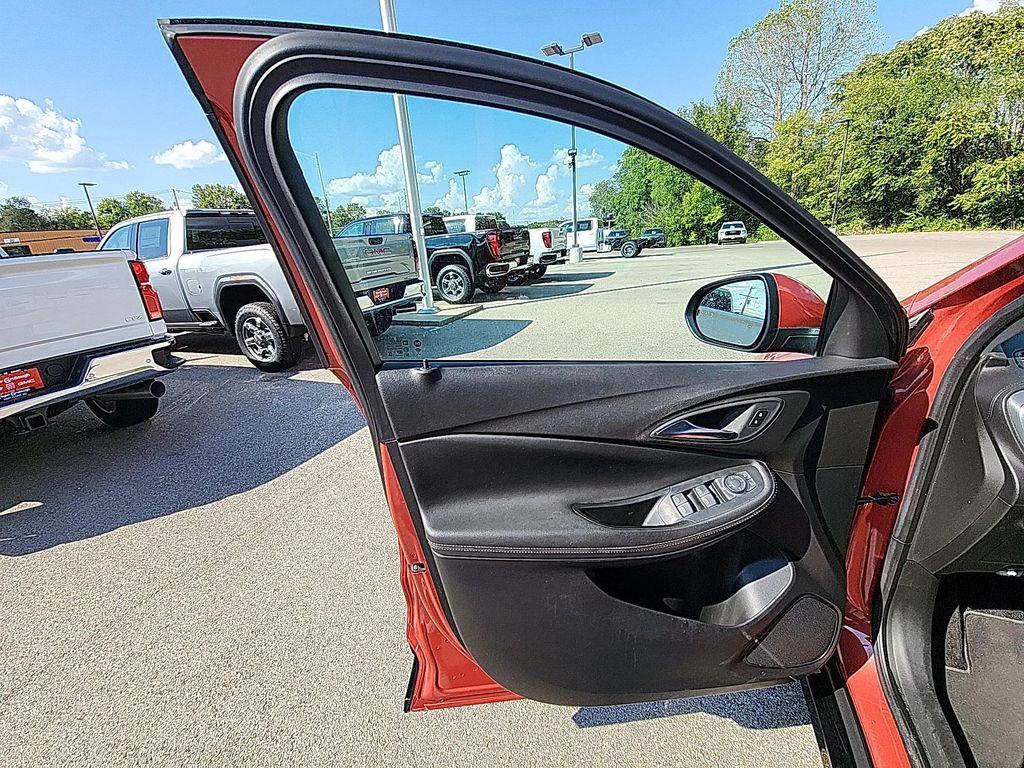 used 2024 Buick Encore GX car, priced at $21,955