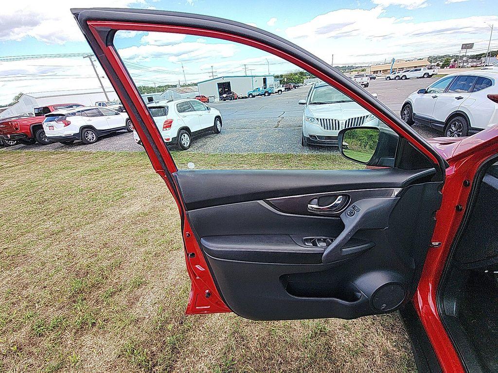 used 2017 Nissan Rogue car, priced at $13,980