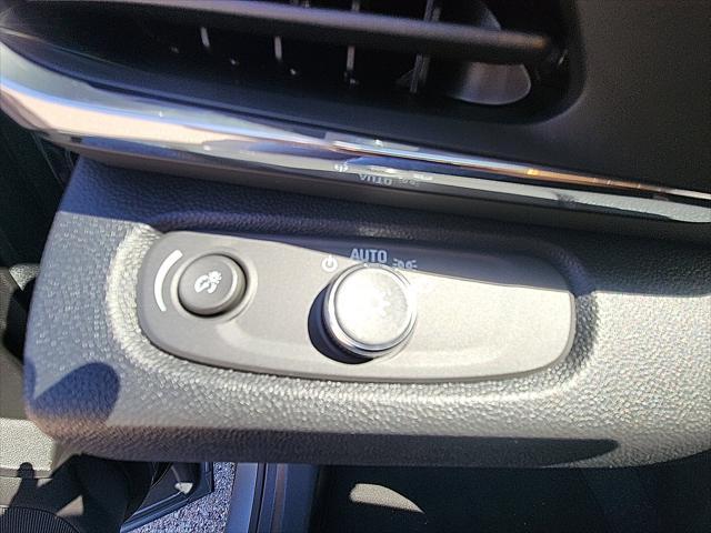 new 2025 Buick Envista car, priced at $26,830