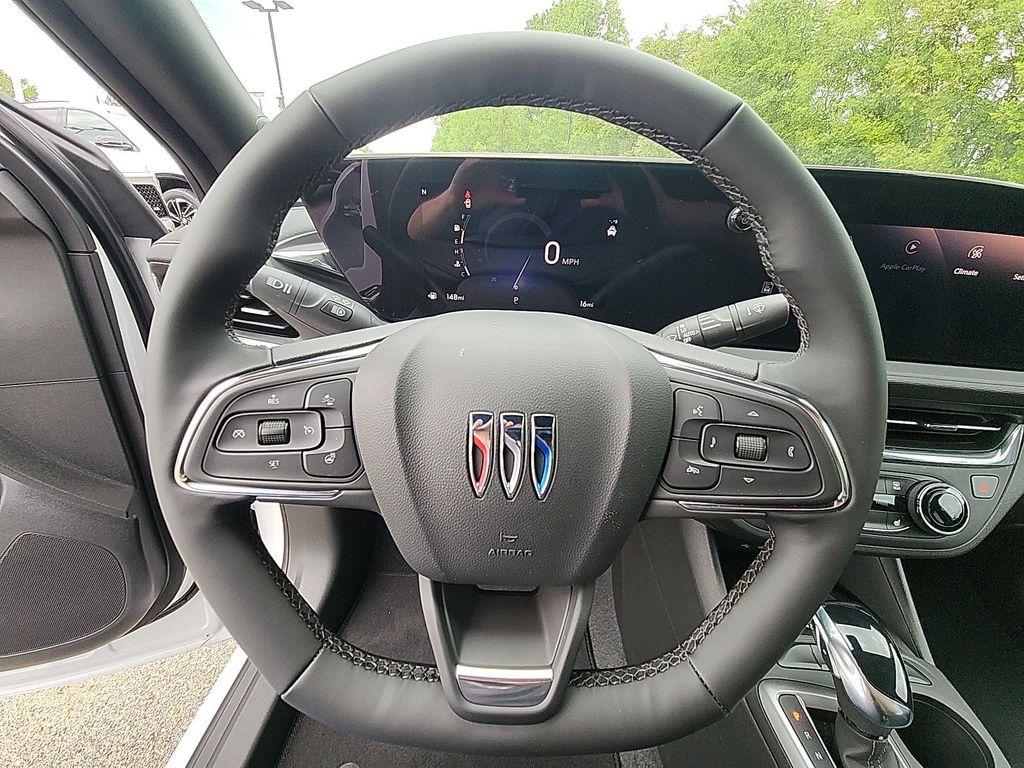 new 2025 Buick Envista car, priced at $23,280