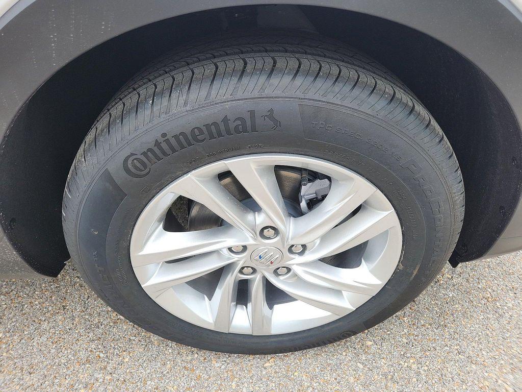 new 2025 Buick Envista car, priced at $23,280