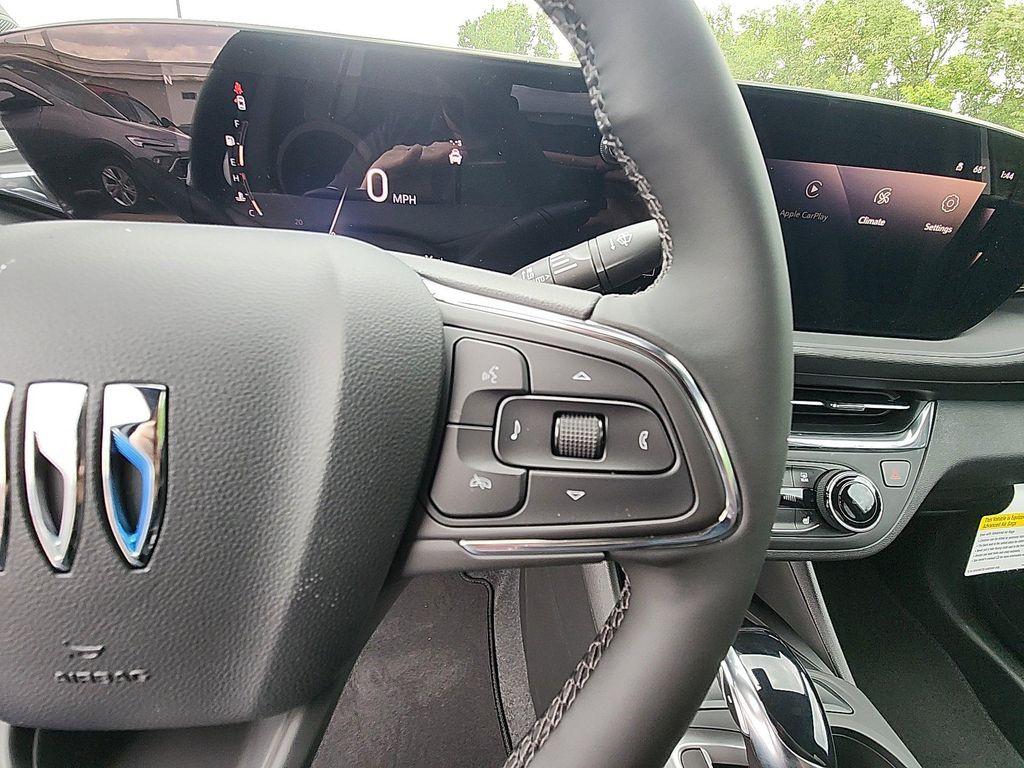 new 2025 Buick Envista car, priced at $23,280