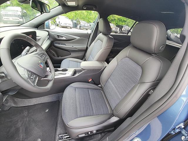 new 2025 Buick Envista car, priced at $26,830