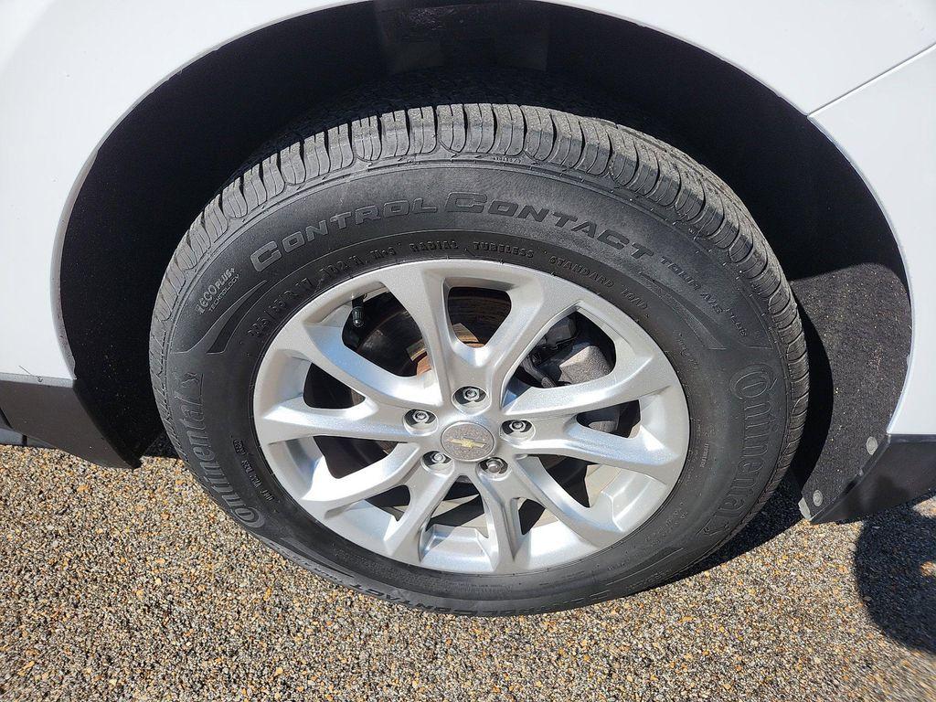 used 2021 Chevrolet Equinox car, priced at $13,845