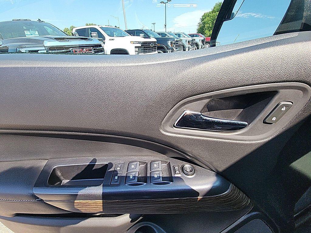 used 2020 GMC Canyon car, priced at $29,930