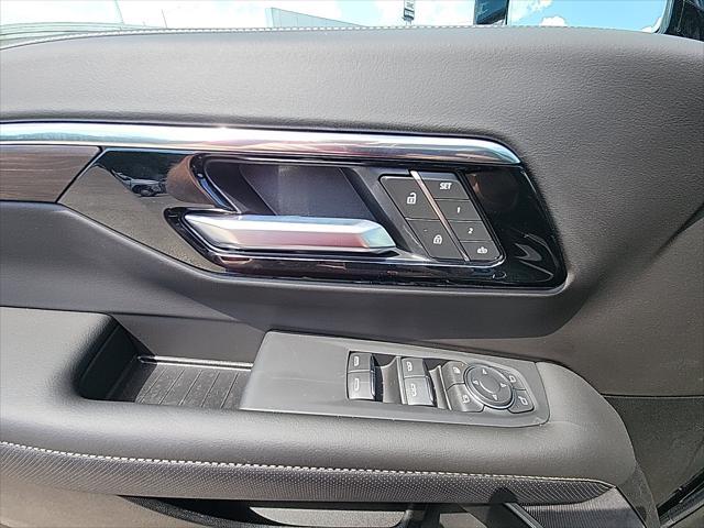 new 2025 Chevrolet Suburban car, priced at $89,217